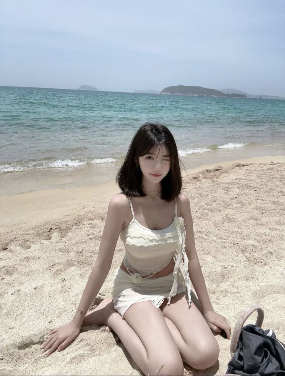 北京树树 短发川妹子 纯天然白虎一线天 床上小妖精 配合度高