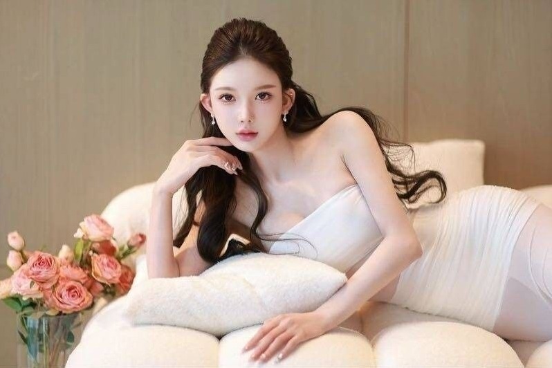 南京Laochen厦航空姐 170cm D胸 白嫩肌肤 高情商 可69可蛇