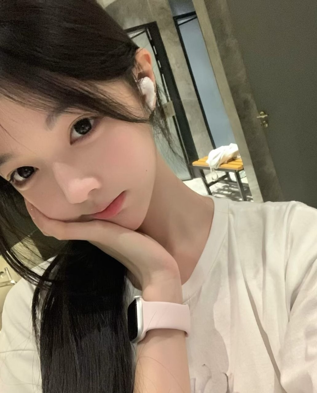 南京鼓楼 Laochen 萝莉学生 一六八 C杯 可69可蛇