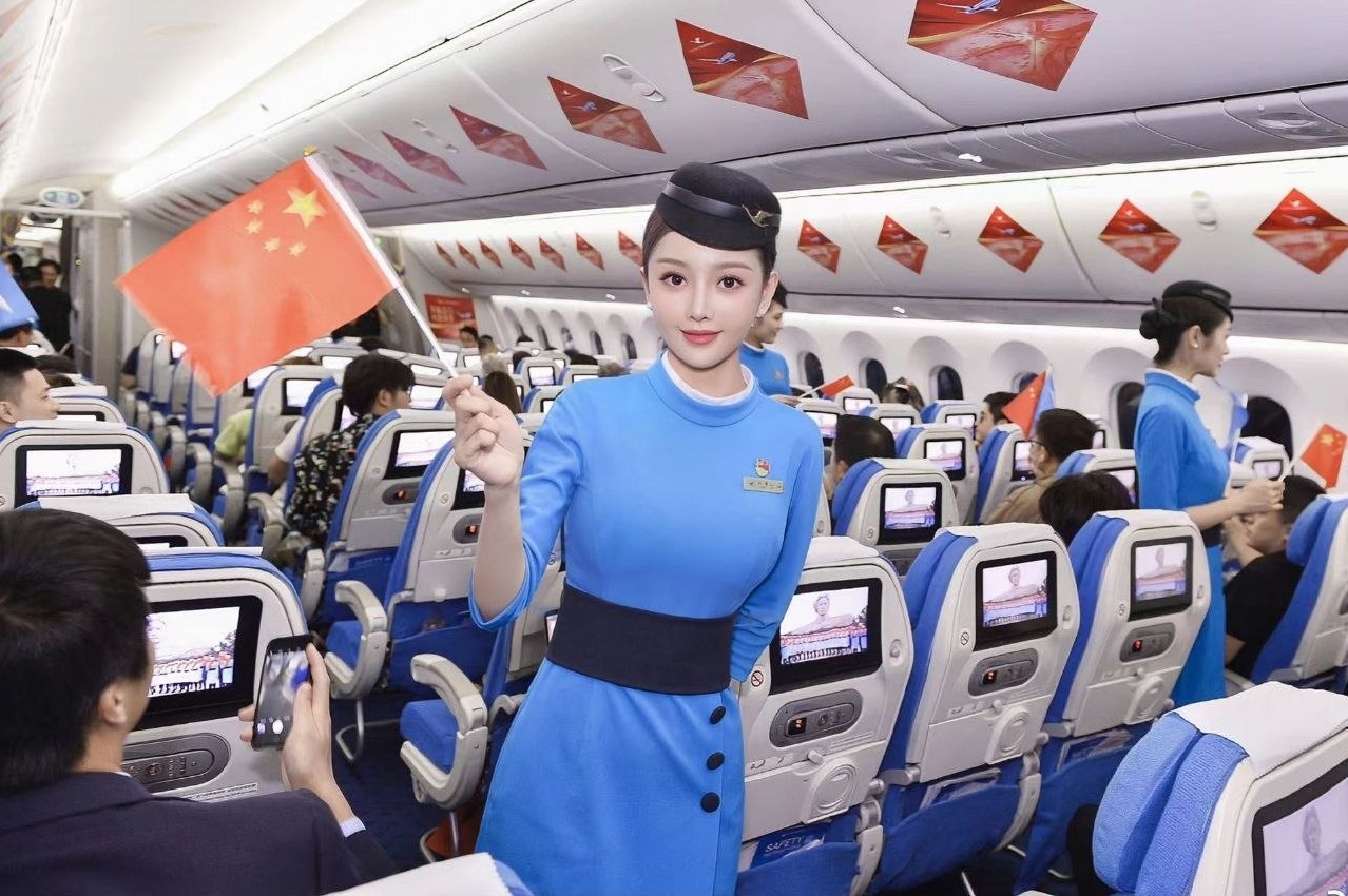 北京晏熙雨 厦航空姐 身高175cm 体重47kg E真胸 皮肤超白
