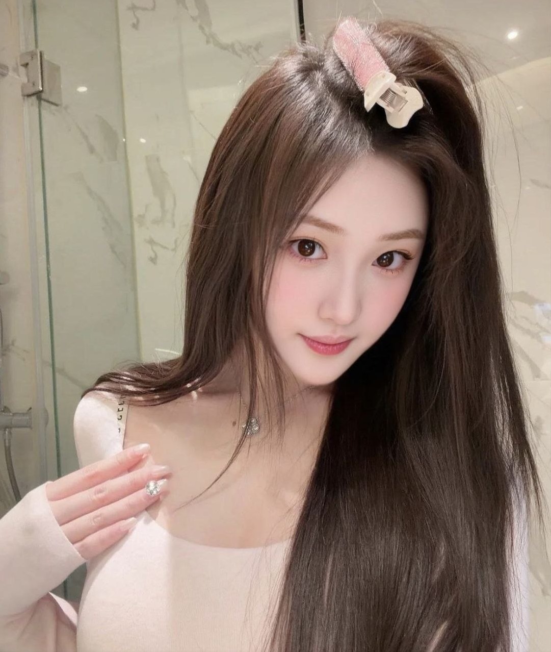 南京建邺Laochen 05小纯 171cm D+ 童颜大胸 可验证