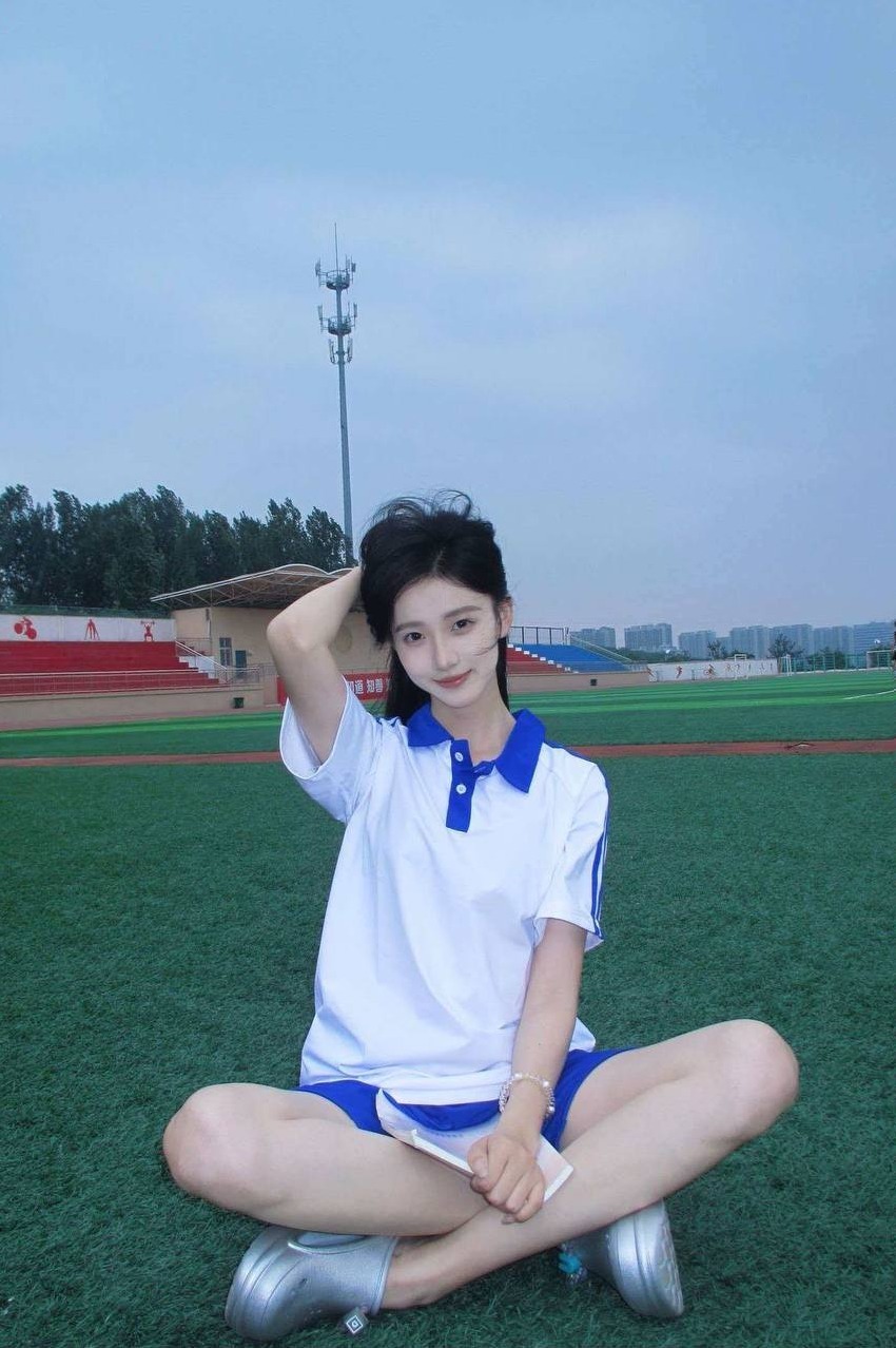 上海静安小红娘 伪素颜 甜美淡颜 高挑D杯