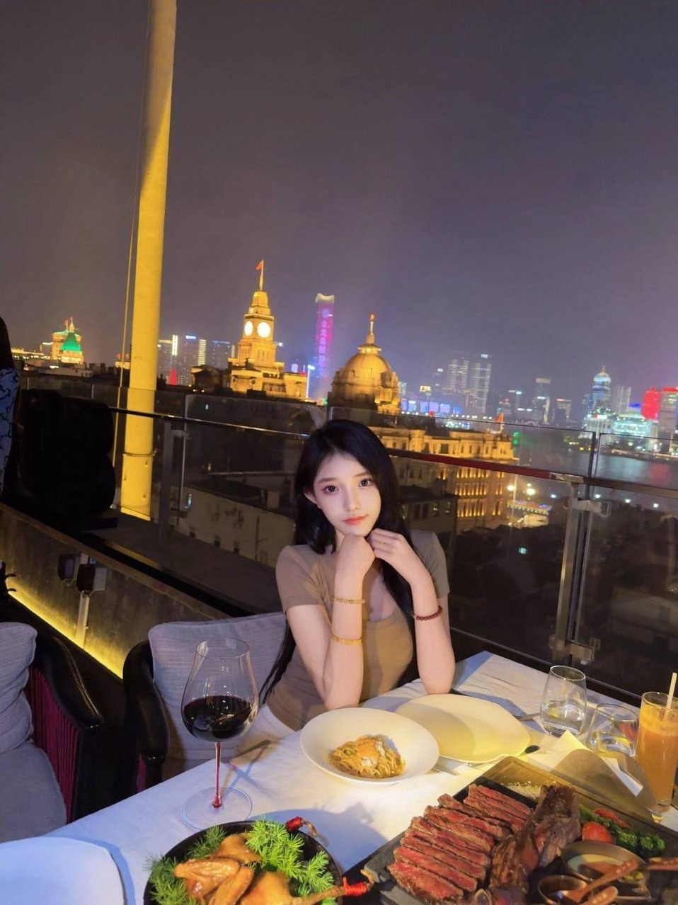 深圳福田艺名小硕 天然C罩杯 零整 初恋感服务