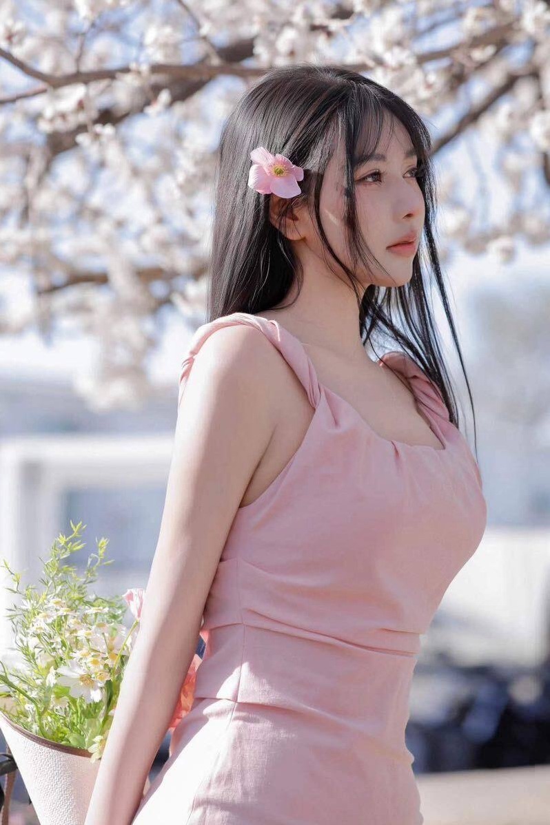 深圳南山 纯欲美人 天使面容 魔鬼身材 温柔似水