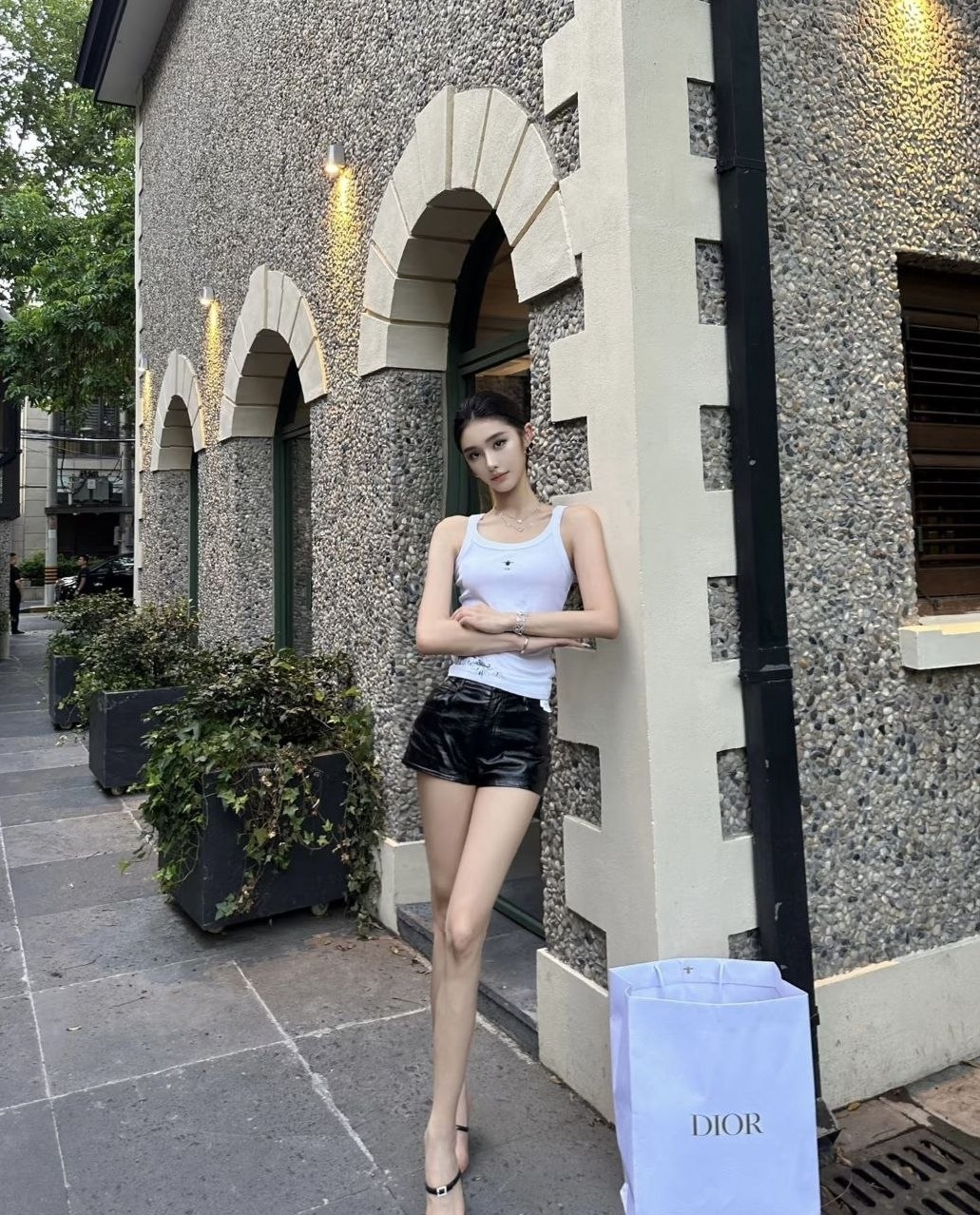 南京江宁Laochen 02年模特 高挑身材 清纯干净 活泼开朗