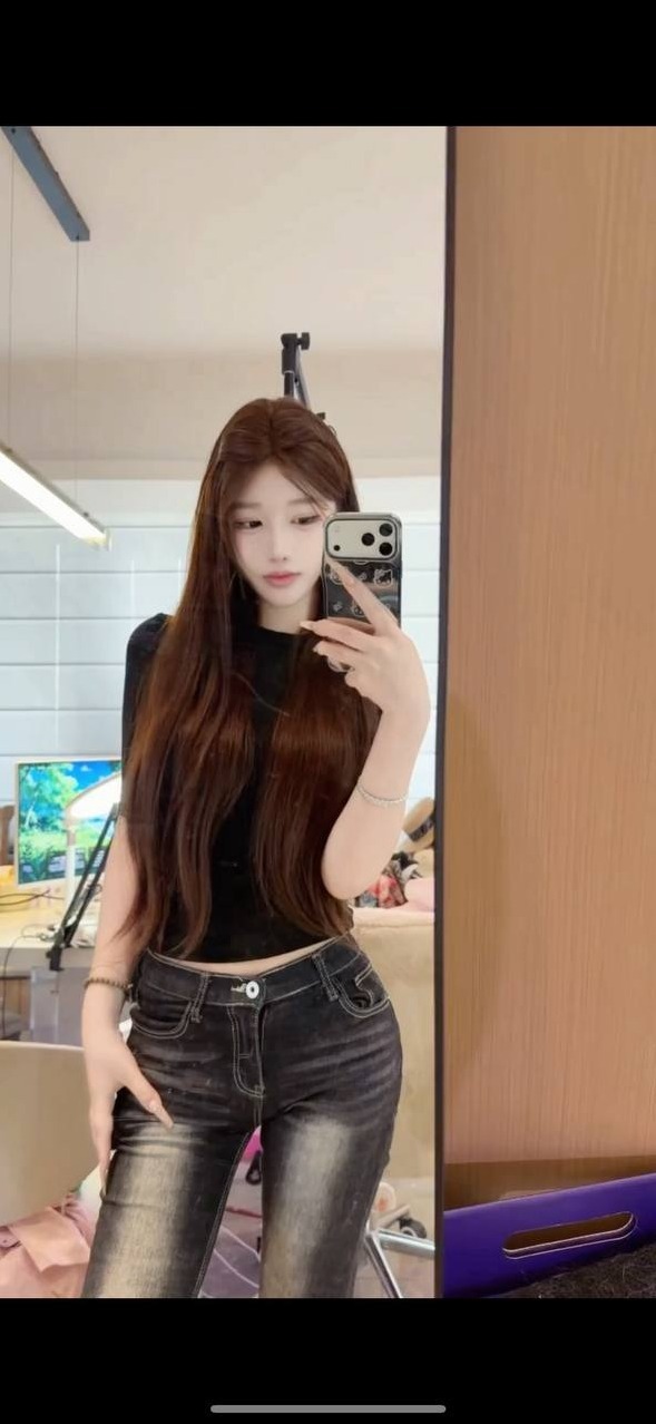 上海 • 𝐇𝐞𝐢𝐠 172cm 上海 静安 口爆