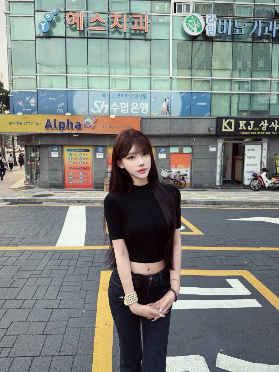 • 𝐇𝐞𝐢𝐠 172cm 上海 静安 口爆 上海