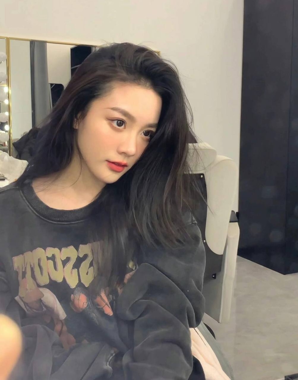 上海 童童 高个女神 48kg 纯天然 圈外高知 预约