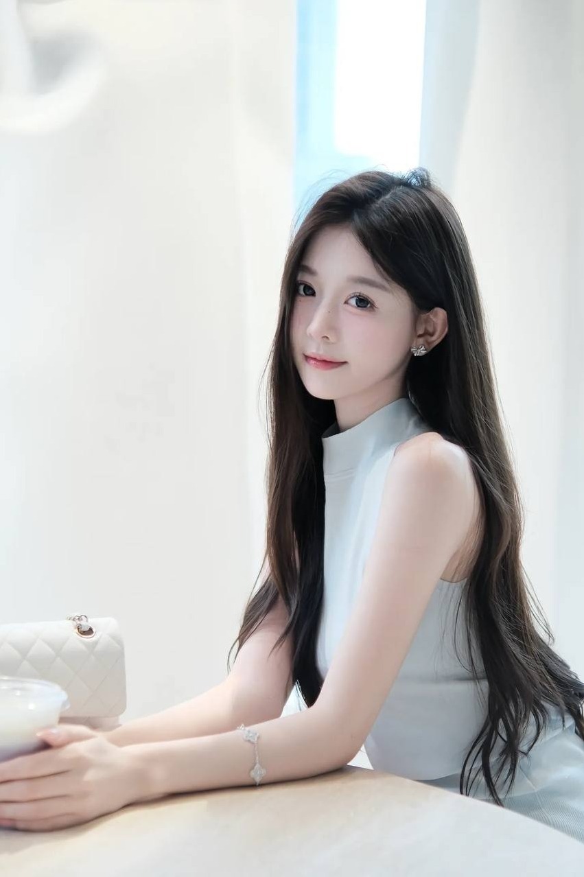 上海普陀千寻 高颜值网红 童颜巨乳 温柔甜美