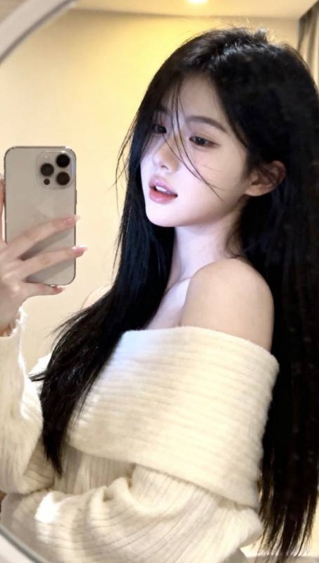 广州小婉布依族天然美术生新人兼职颜值爆表