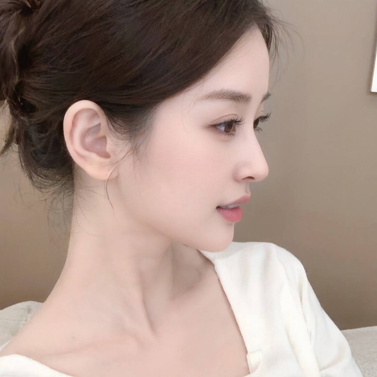 广州王子诺全身雪白腰细腿长蜜桃臀可素颜见