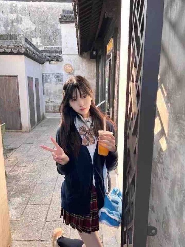 长沙欢喜糯米 清纯少女 170cm 绝妙身材 初次温柔