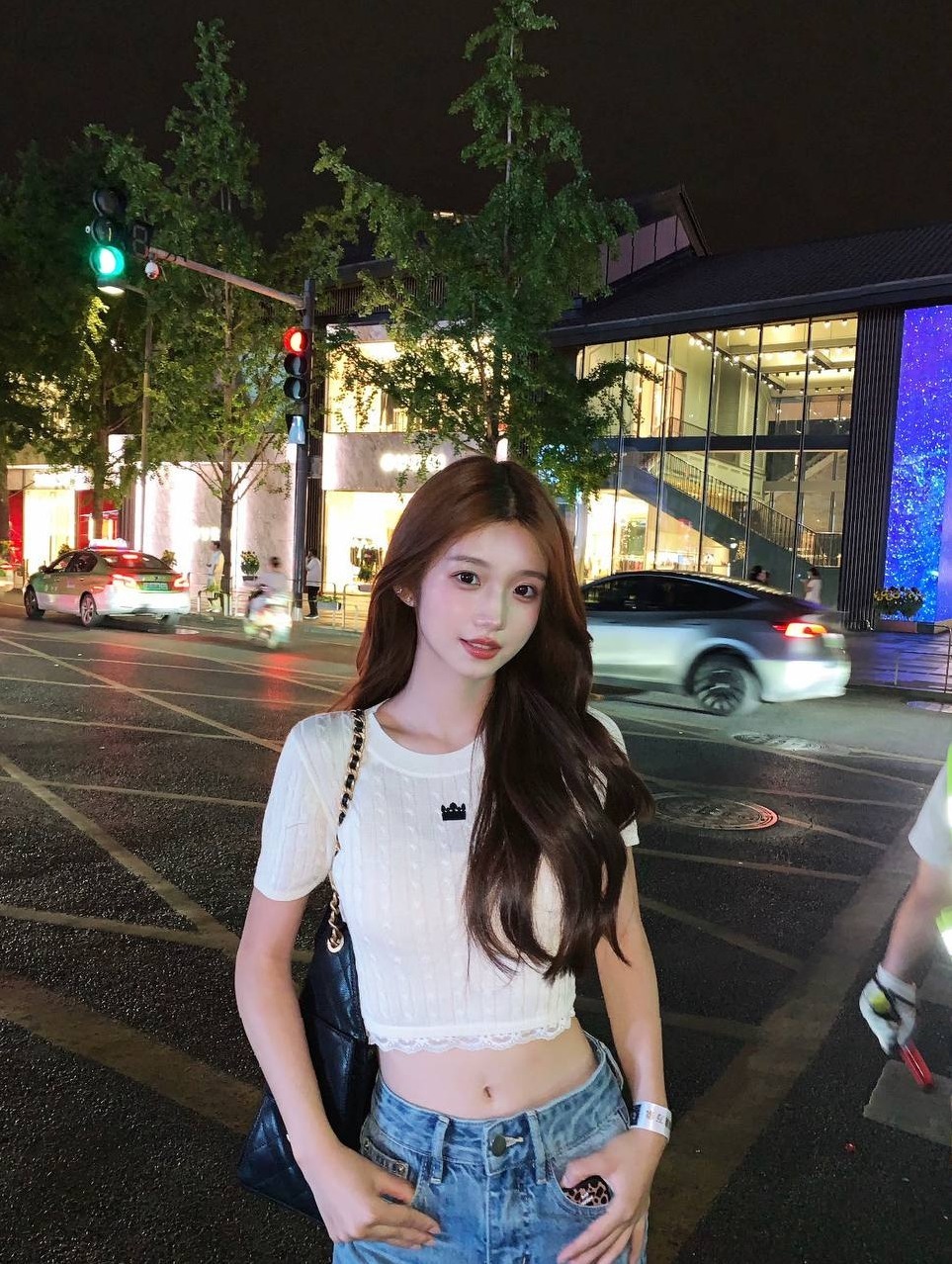 深圳南山丸子穿衣显瘦脱衣有肉性格温柔