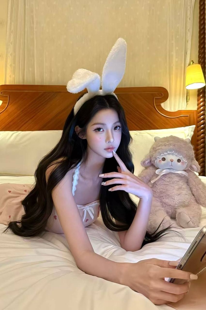深圳玖儿 常年瑜伽 高尔夫 身体柔软 颜值顶美