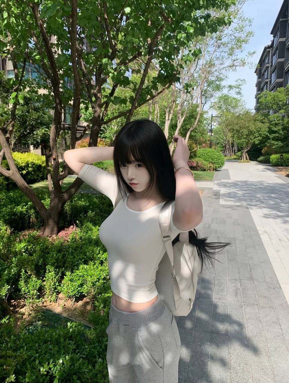 深圳南山糖豆 硬5颜值 171cm92斤 真实C 青春可爱 白幼瘦