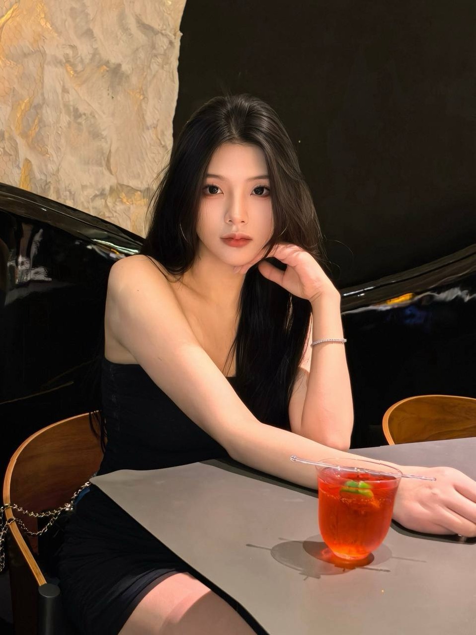 深圳福田御姐小雅 高挑身材165cm 气质优雅 贴心服务