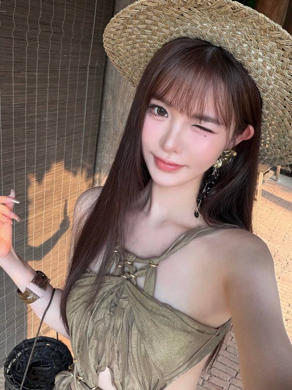 北京罗密欧韩国女团173D筷子腿皮肤雪白气质出众