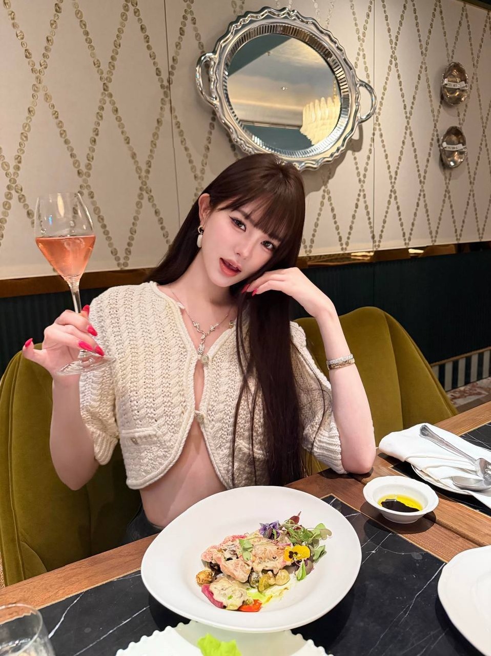 北京罗密欧女团173D白皮筷子腿素质高擅长大牌