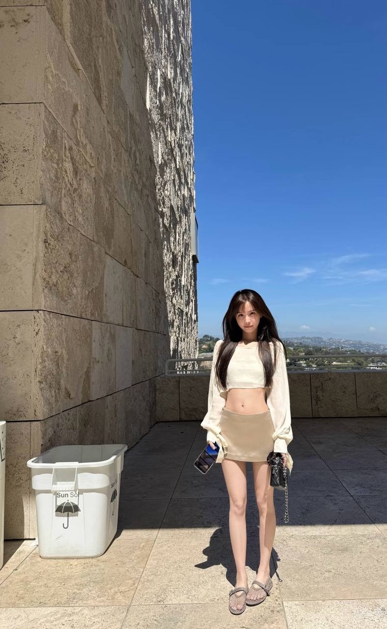 杭州西湖御姐小雅 高挑长腿 165cm 御姐音陪聊