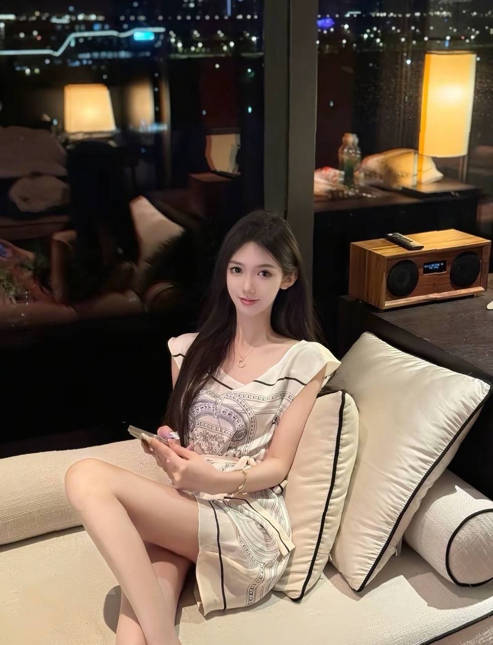 杭州江干高挑女神晓曼海拔172cm长腿吸睛
