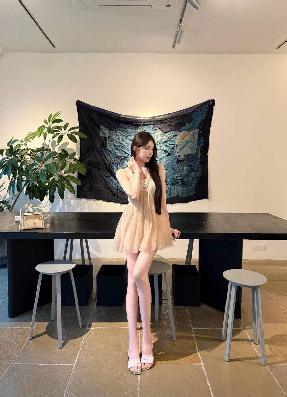上海 张葡萄 173cm 颜值天花板 不俗不媚 高素质 只外出