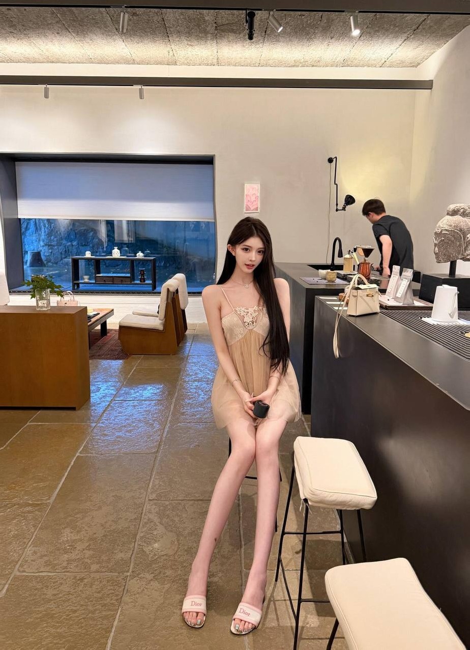 上海 张葡萄 173cm S身材 甜美欲纯系 纯兼职 只外出
