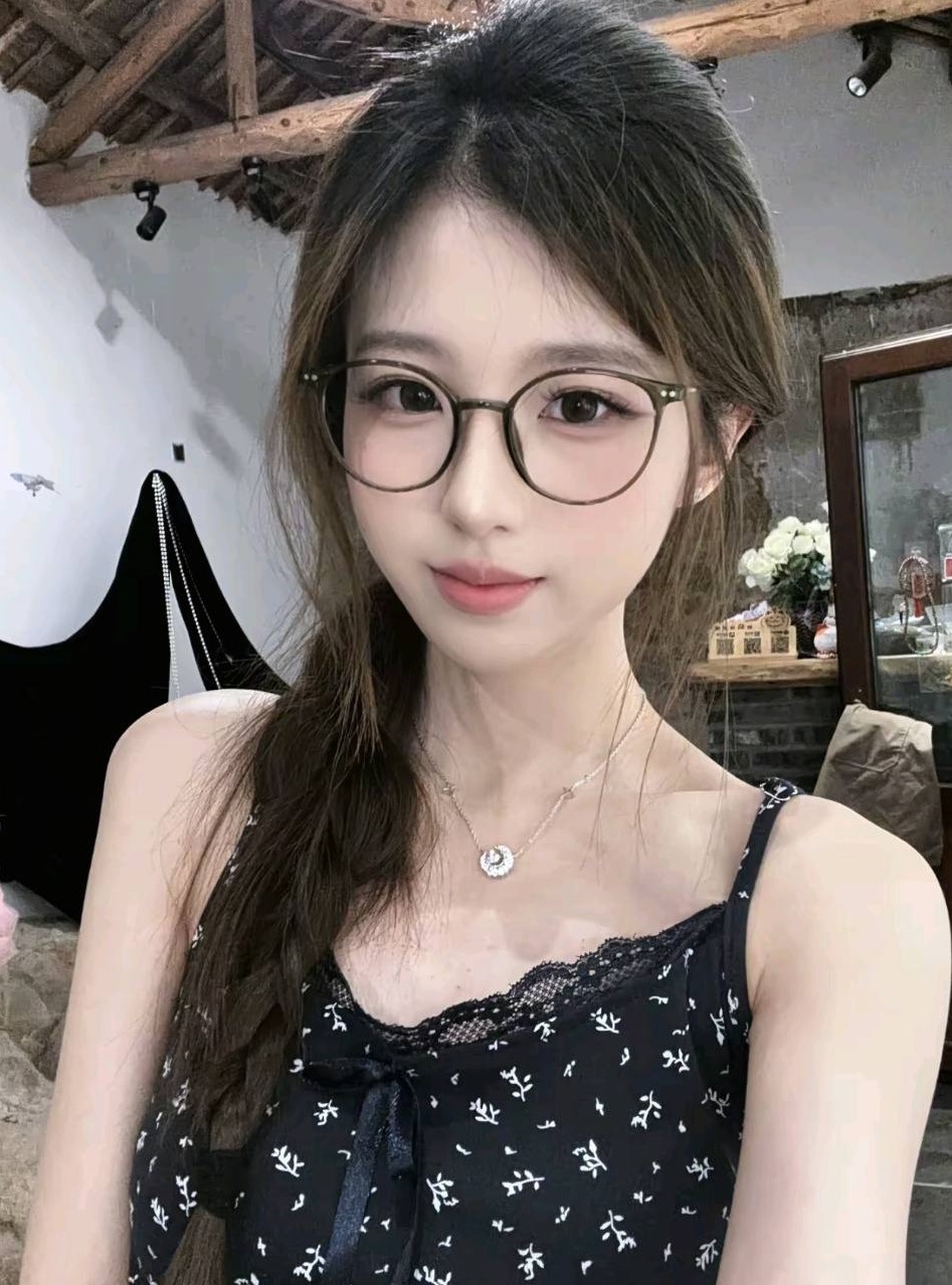 上海普陀白小纯 172cm E大调 学生潮喷 气质女神
