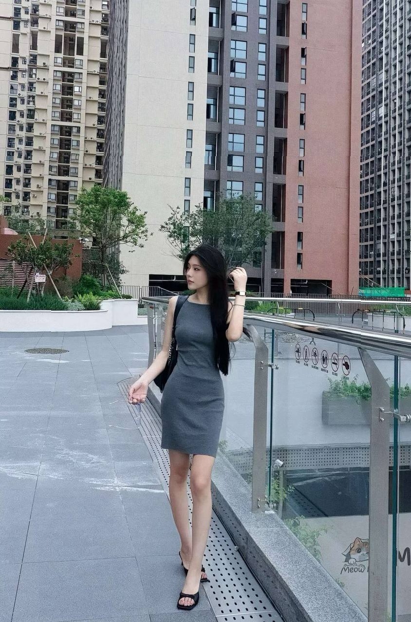 深圳福田 川妹子小刘亦菲 175cm C杯 全天然无整 服务周到