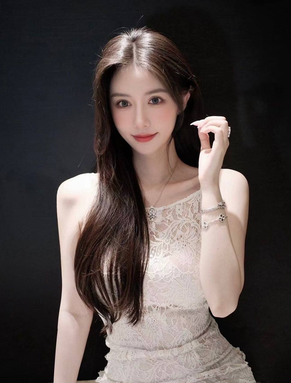深圳罗湖性感御姐婷婷大长腿C杯 按摩SPA