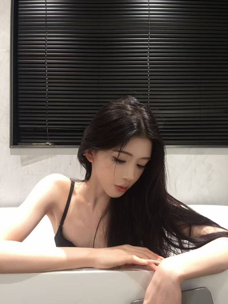 深圳福田 不忘 身高175 真胸D 前凸后翘 纯御风 百搭