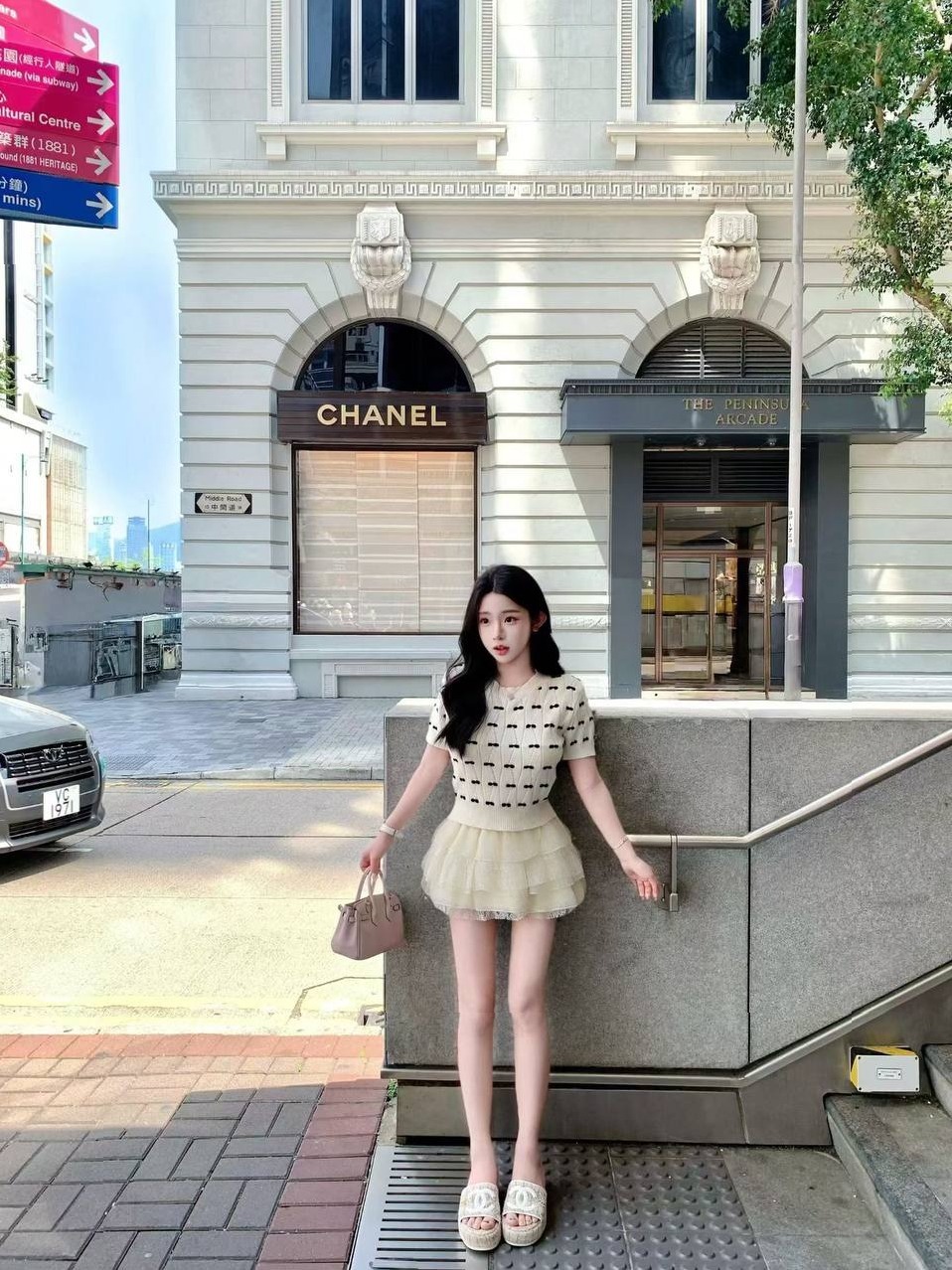 深圳福田静曼 香港学生妹 身高165 真胸D 冷白皮 清纯伪素颜