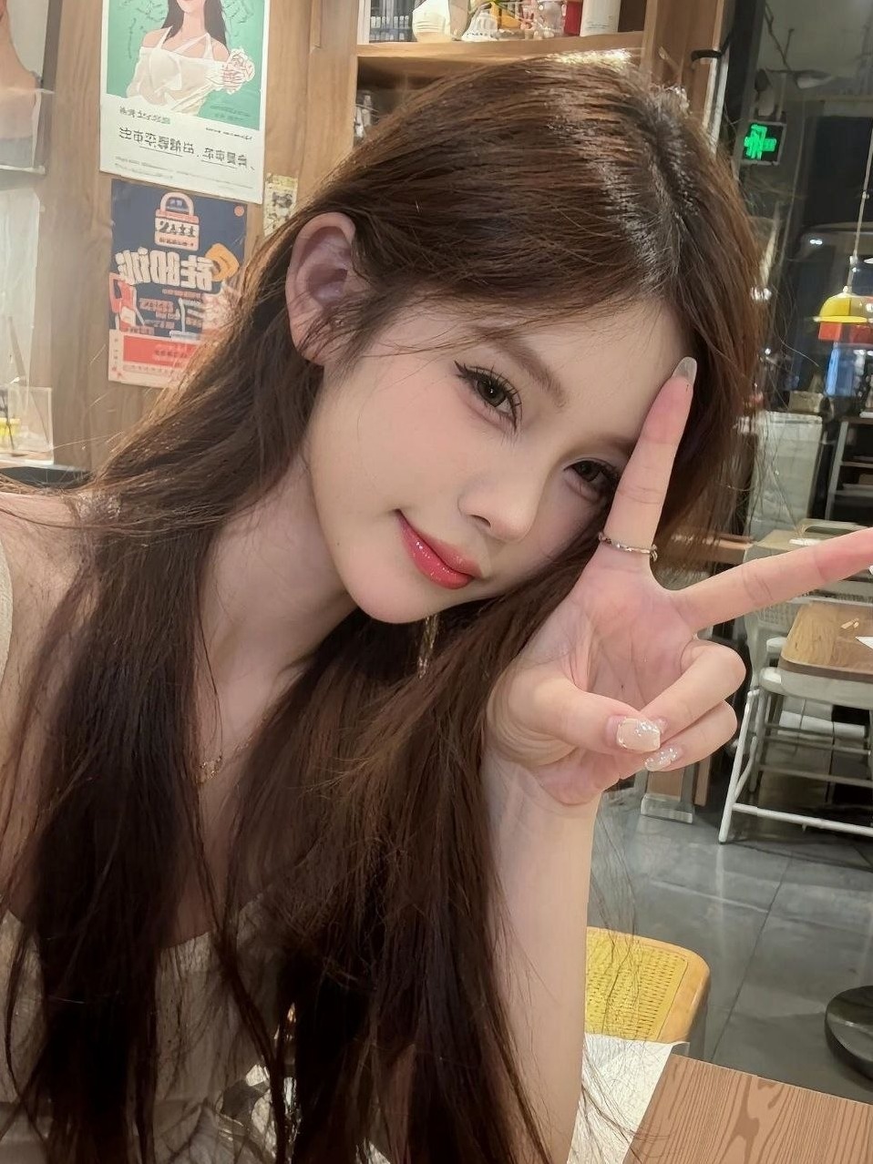 杭州陈一萌 净身高168cm 45kg 真C 少女感妈生脸 后入大屁屁