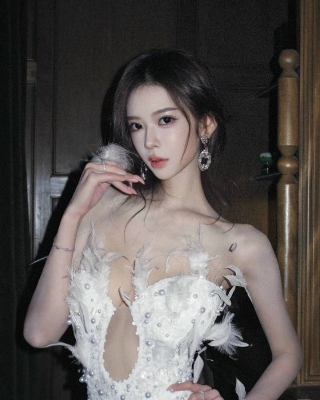 上海 𝑺𝒉𝒂𝒏𝒈𝑯 175cm 嘉妮 长腿 六九