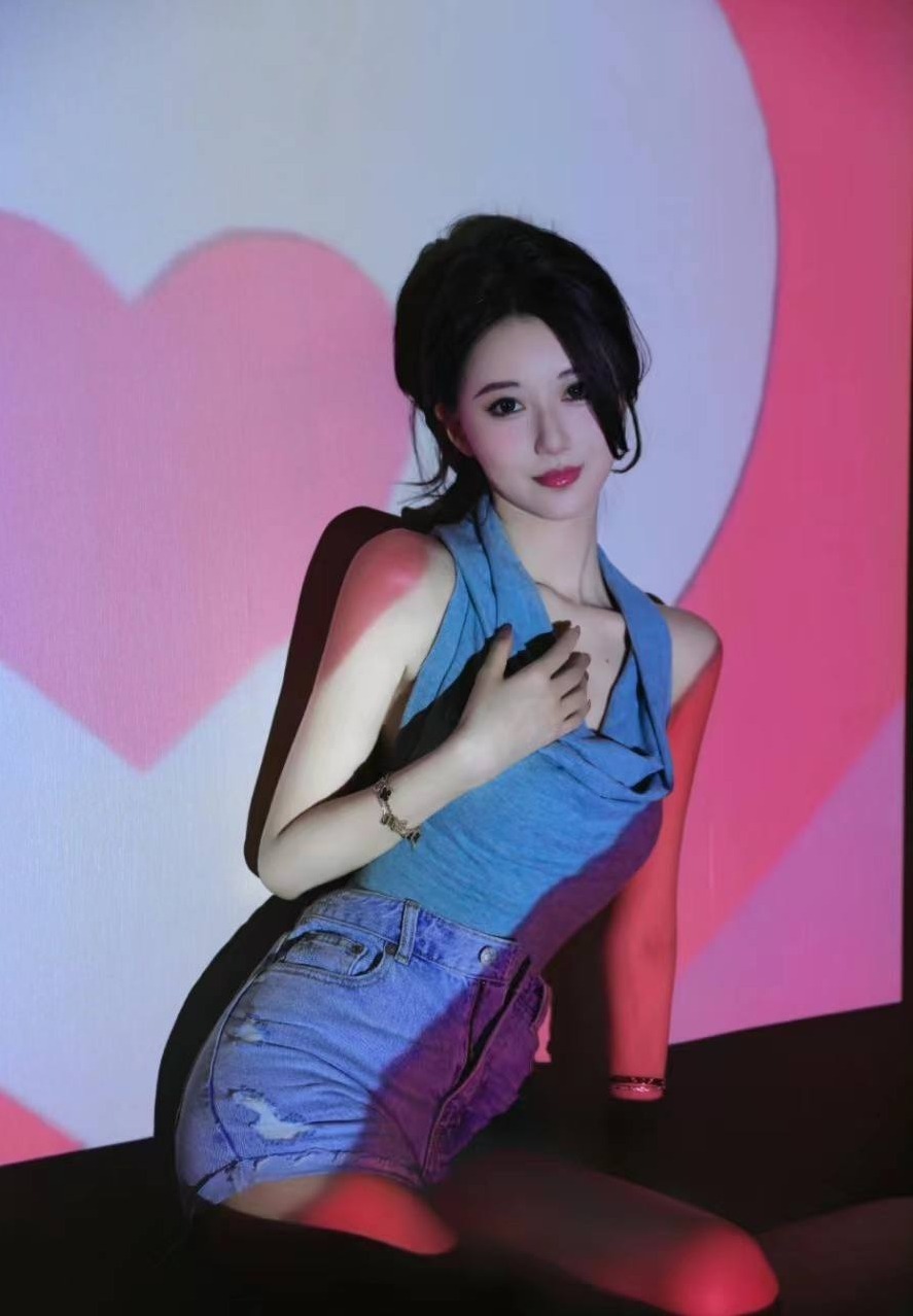 上海 小鱼 娇小玲珑 活泼甜美 暖心服务