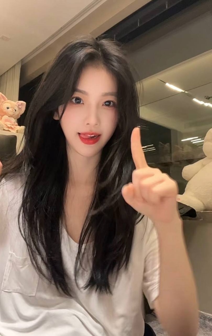 上海静安一宁 171cm D罩杯 雪白细腻气质写真