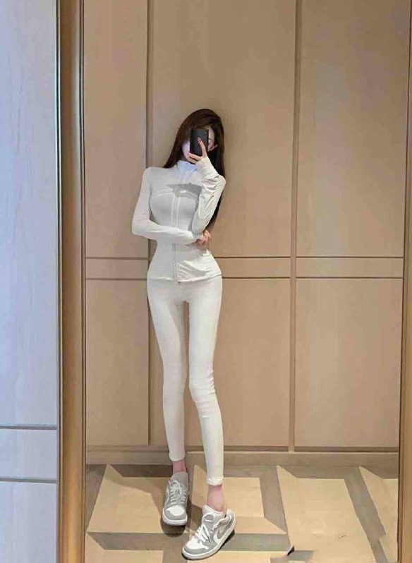 上海 晏熙雨 178cm 长腿 网拍首开