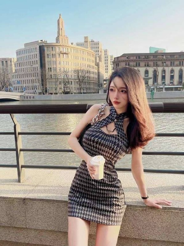 南京 小雅 纤细腰身 甜美笑容 暖心服务
