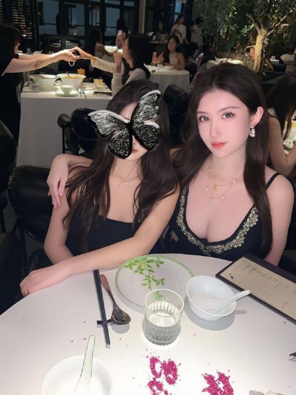 南京 白小蜜 176E 超细腻冷白皮 甜美车模