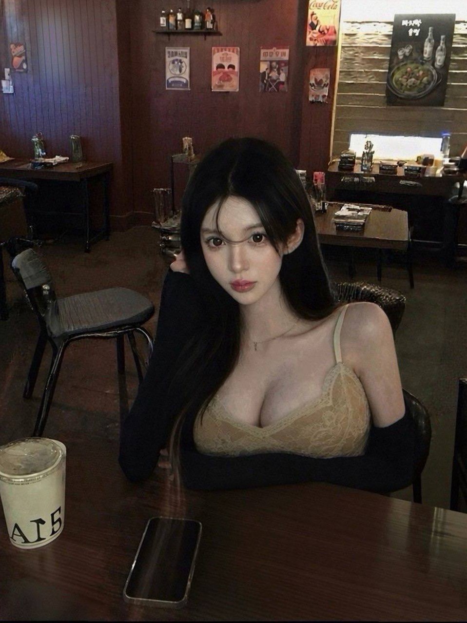 北京 鹦鹉 匀称身材 自然清纯 待人亲切