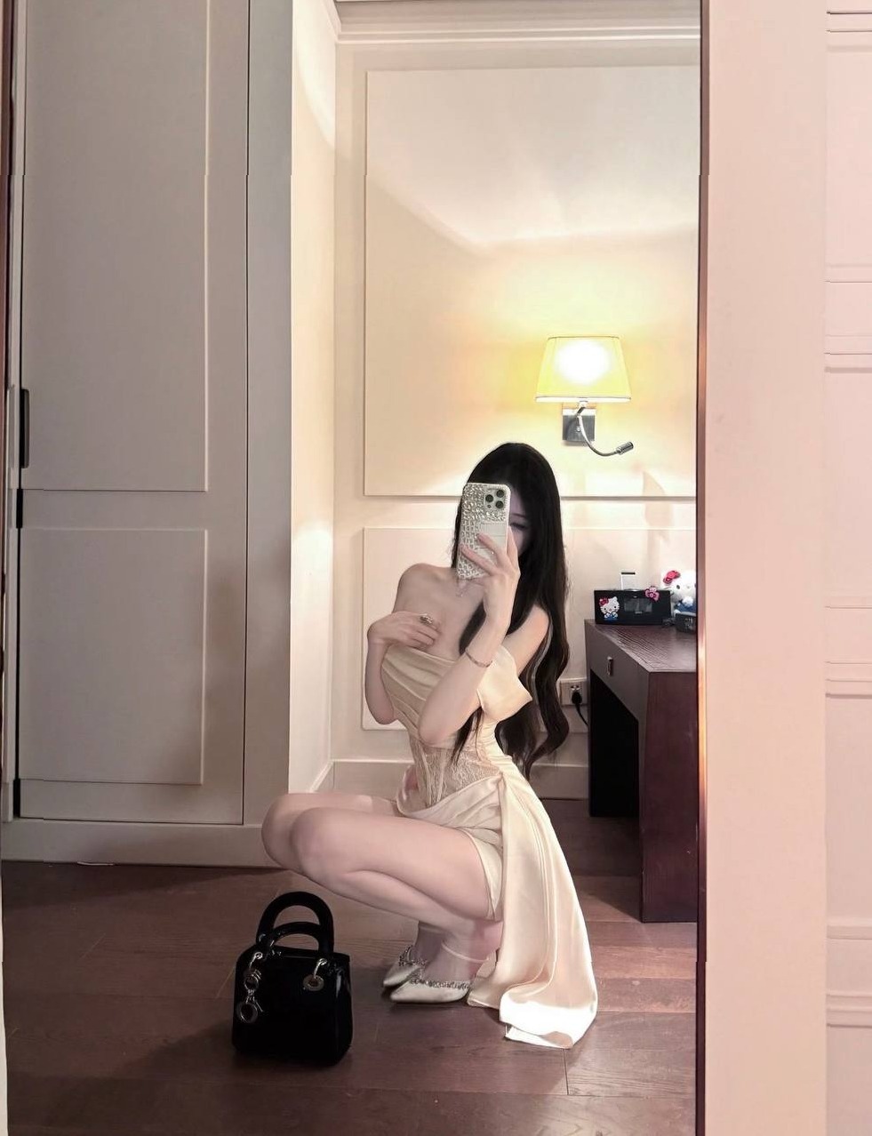 广州叶子 蜜桃曲线身材 生活感写真
