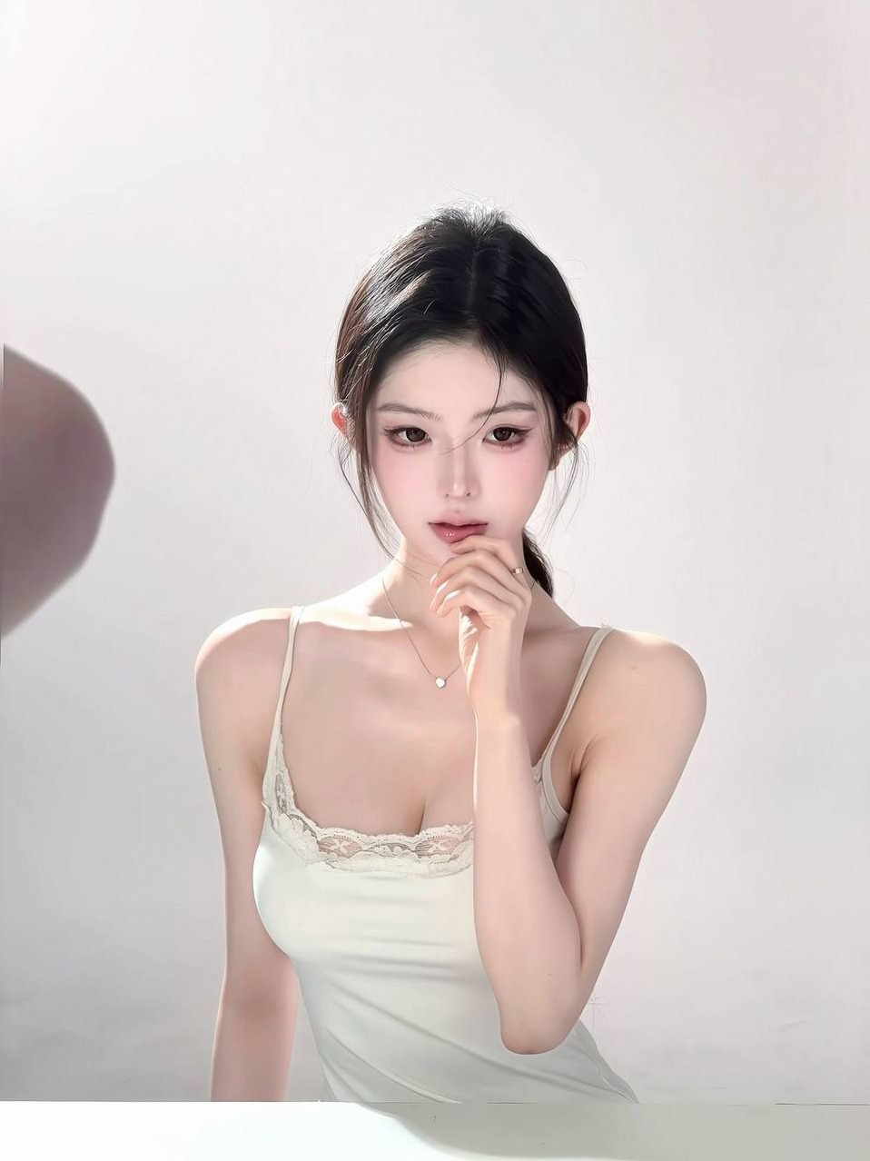 上海 童童 E罩杯高颜值 瑞士留学背景