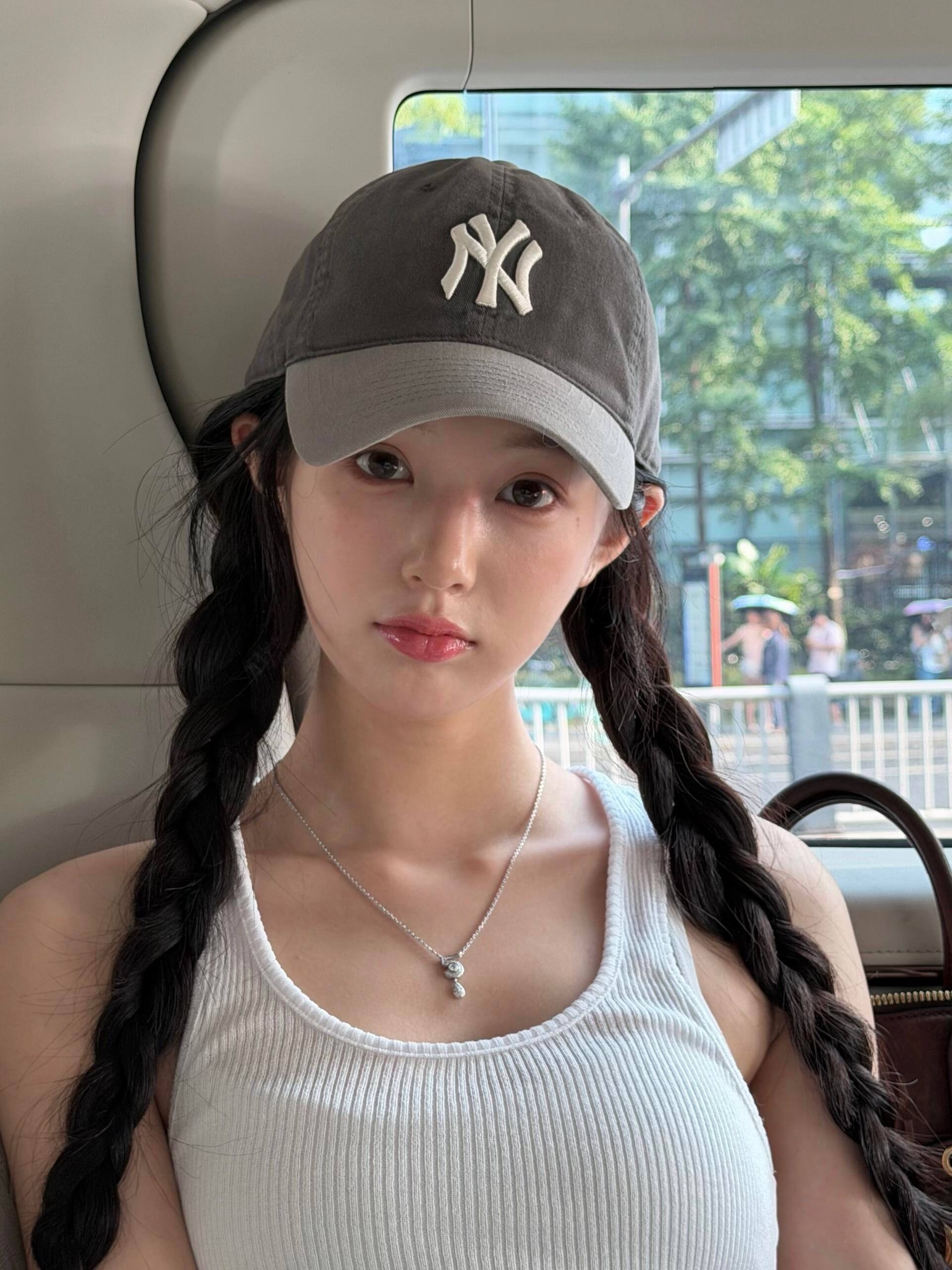 上海 童童 身高172cm 身材匀称 形体出众