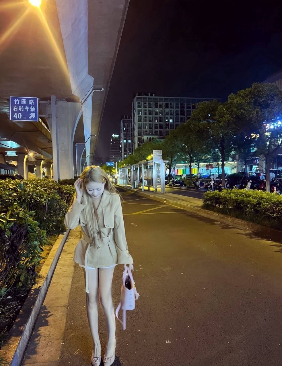 苏州 小苏 清纯脸蛋 纤细身材 一对一陪拍