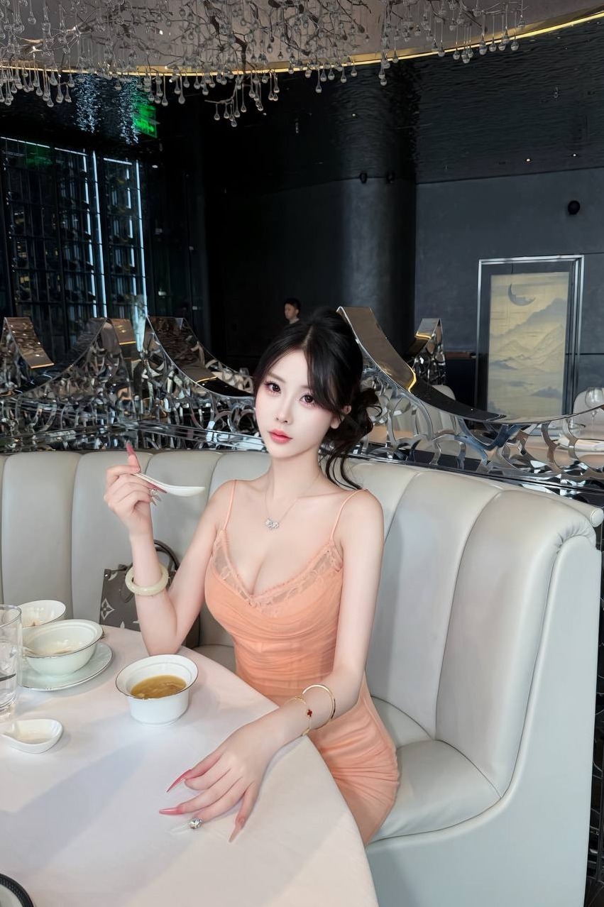 深圳 如梦kiki D杯 S形身材 牛奶肌