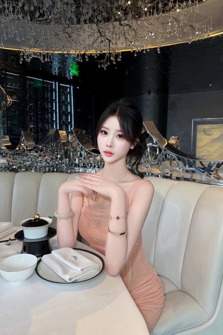 深圳 如梦kiki 冷白皮 牛奶肌 纯欲风