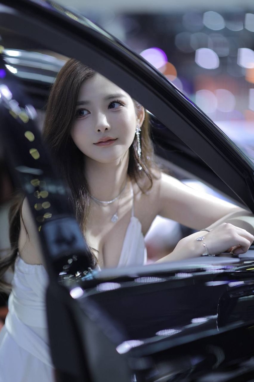 深圳 少帅 妩媚御姐 真胸天然 仅限外出服务