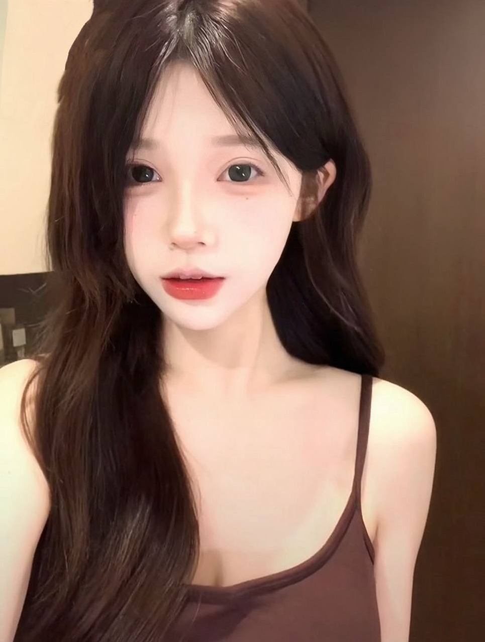 广州 杨弈 冷白皮 蜜桃臀 性格温柔真人真照