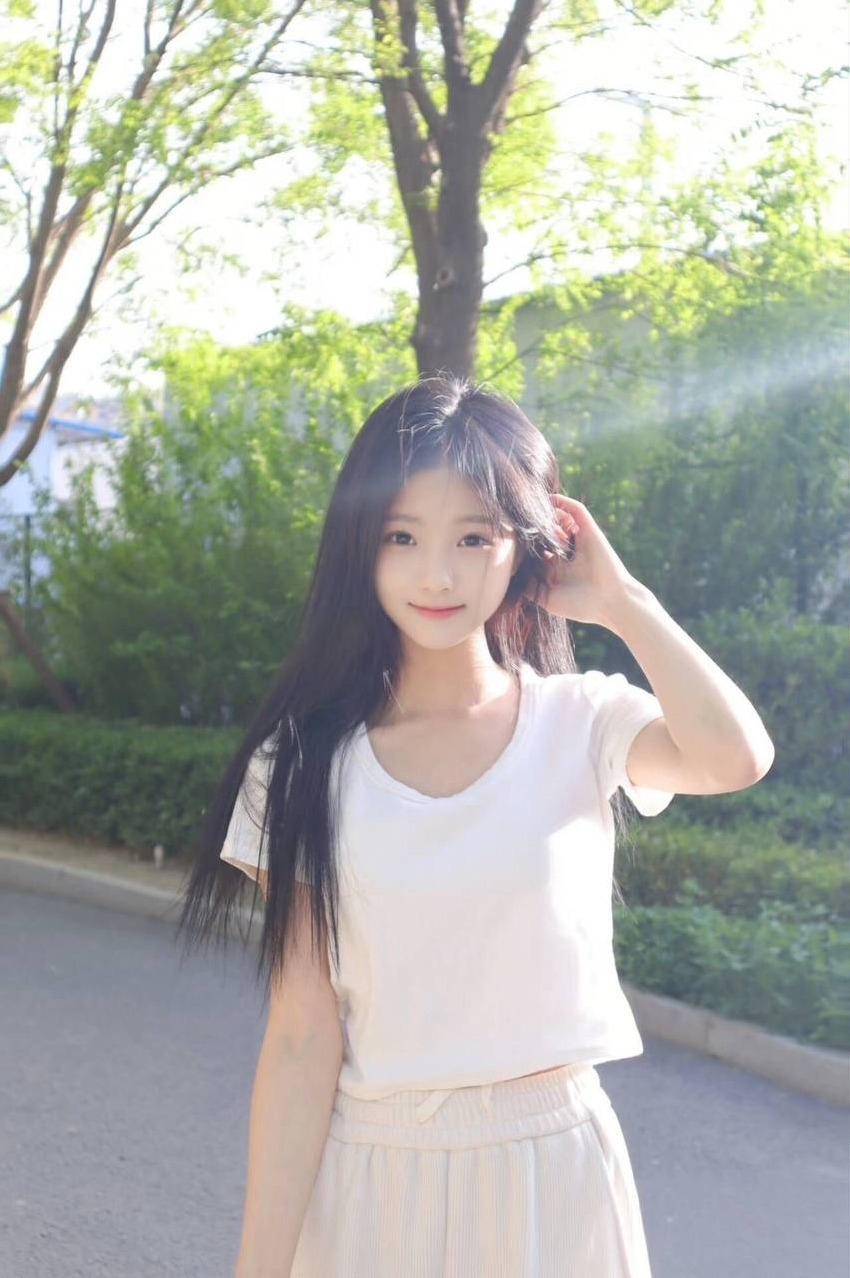 广州 杨弈 166cm 乖巧气质 自然无纹身