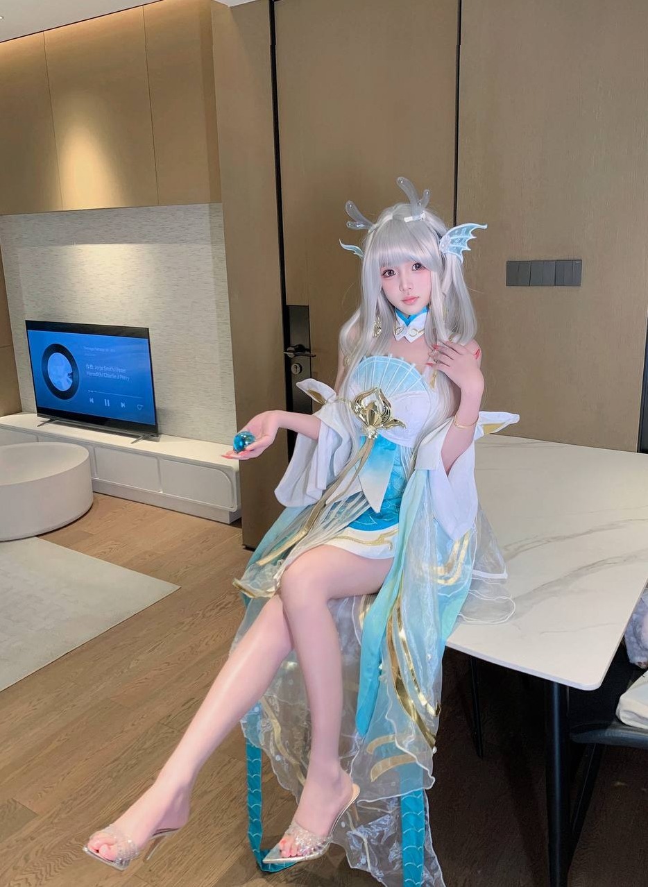 广州 文斯 168cm C杯 甜美妆容 角色还原度高