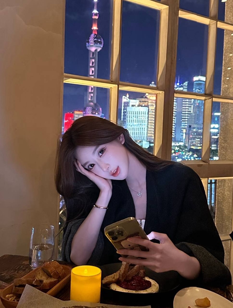 杭州 香蕉 170cm D杯 高学历 彩妆模特